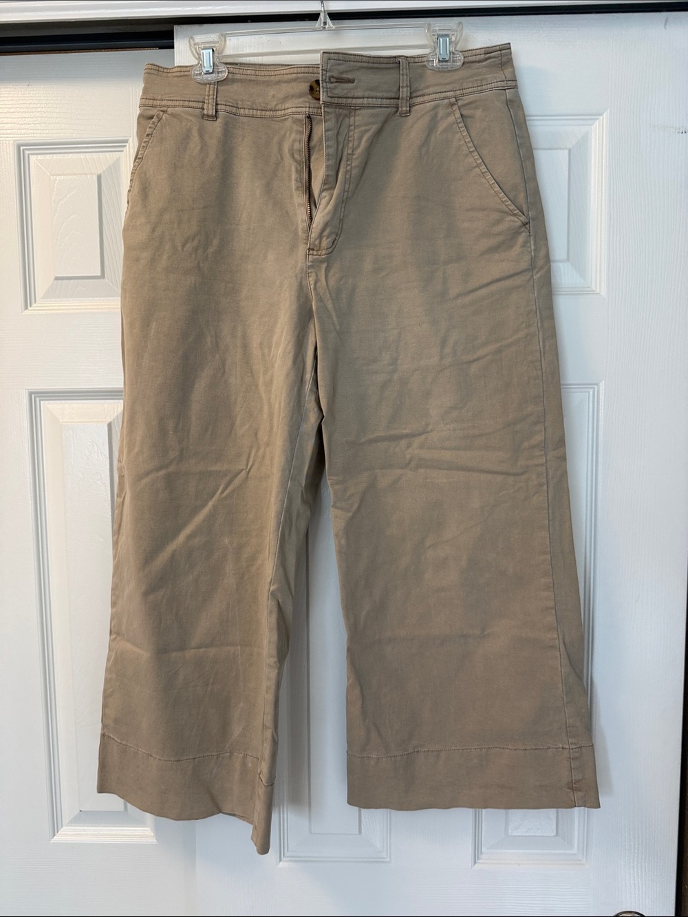 Lucky Brand Wide-Leg Khaki Cropped Chinos